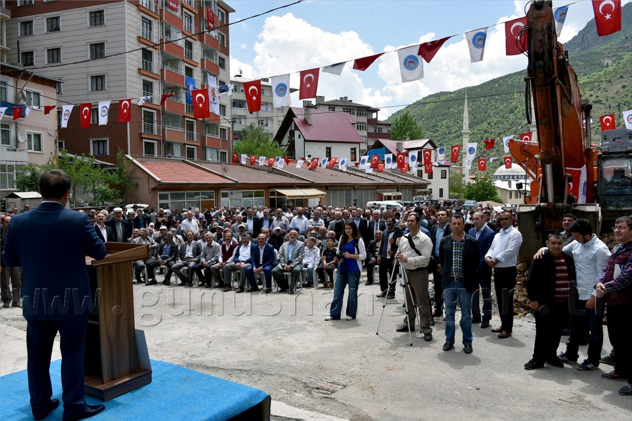 Gümüşhane’de modern pazaryeri projesine ilk kazma vuruldu 14