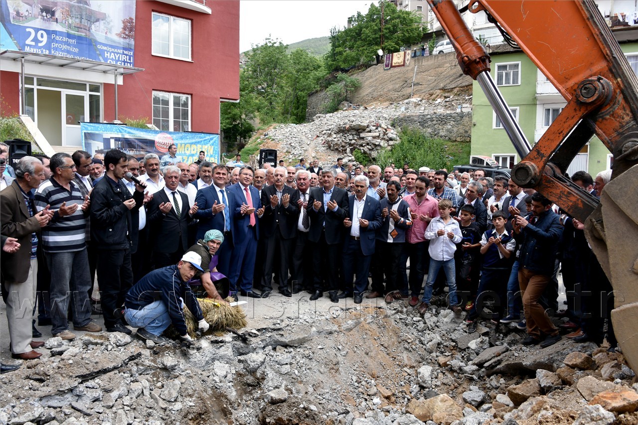 Gümüşhane’de modern pazaryeri projesine ilk kazma vuruldu 19