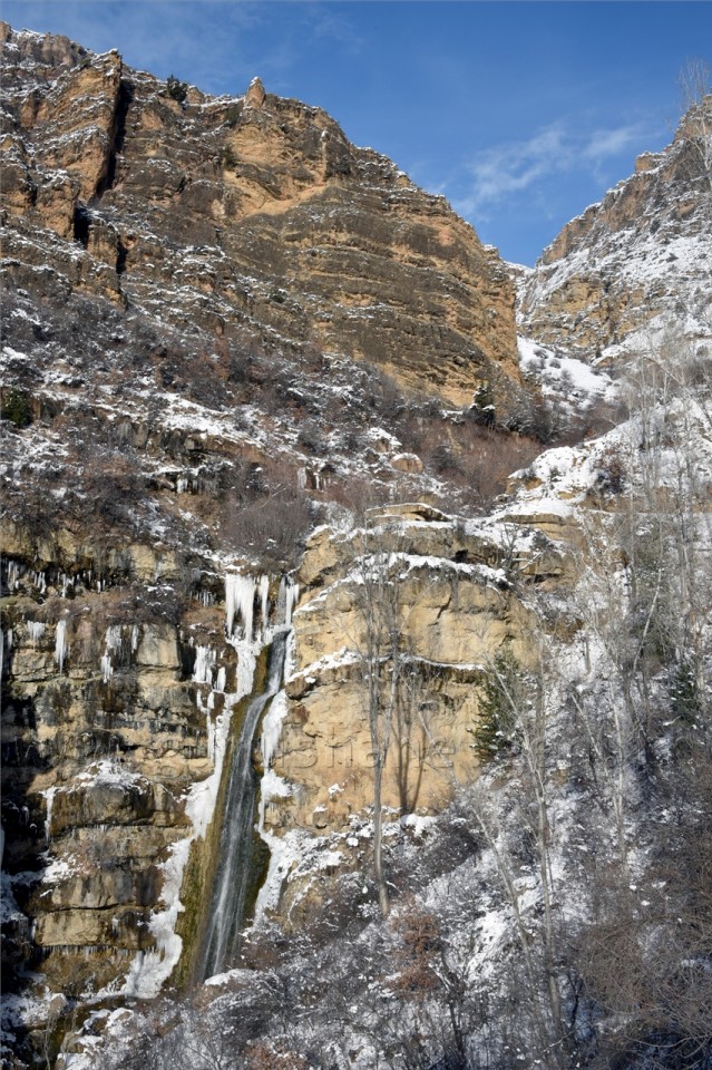 Gümüşhane'de buzdan şelaleler oluştu 12