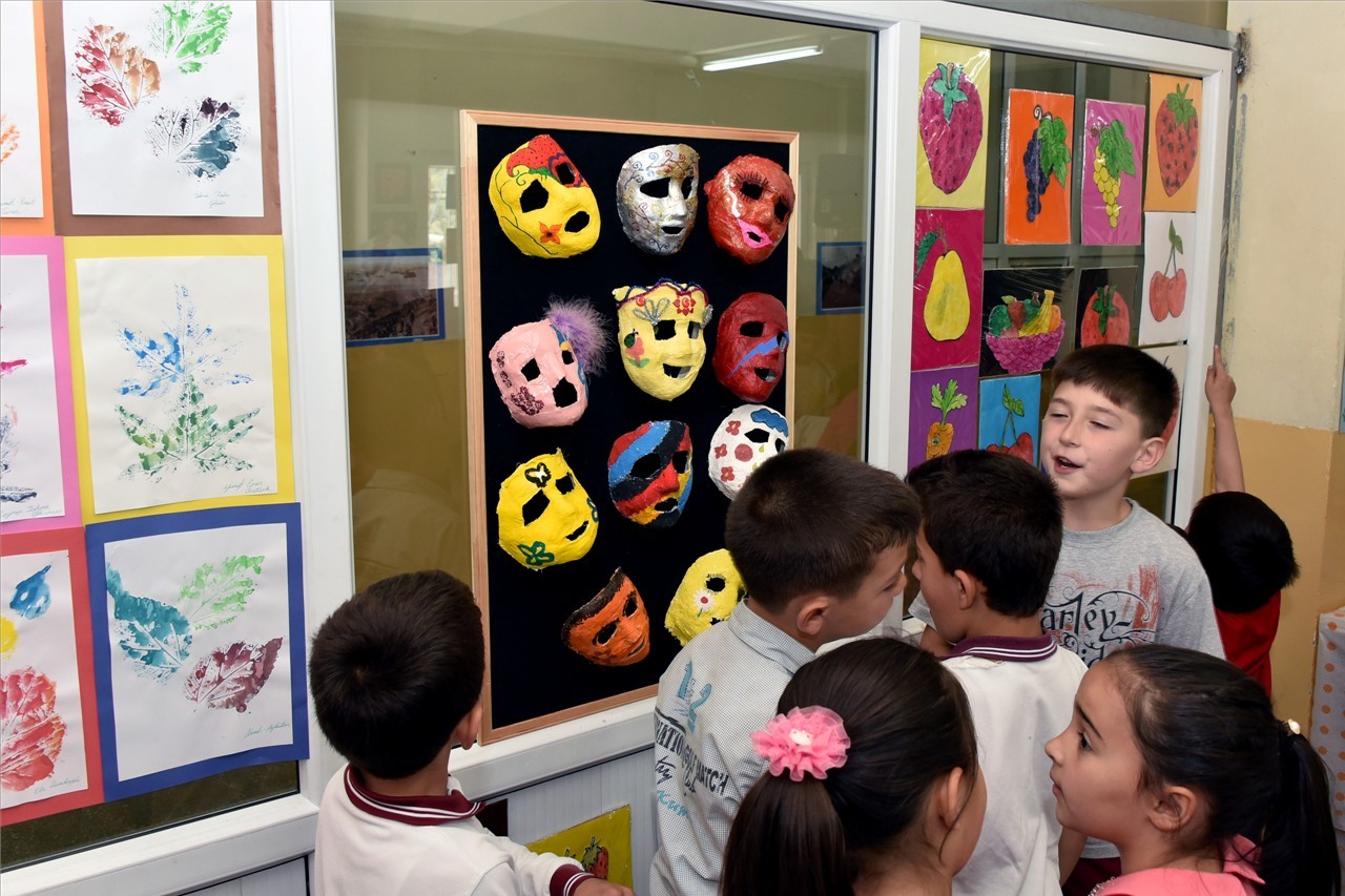 Minik öğrencilerden sergi 5