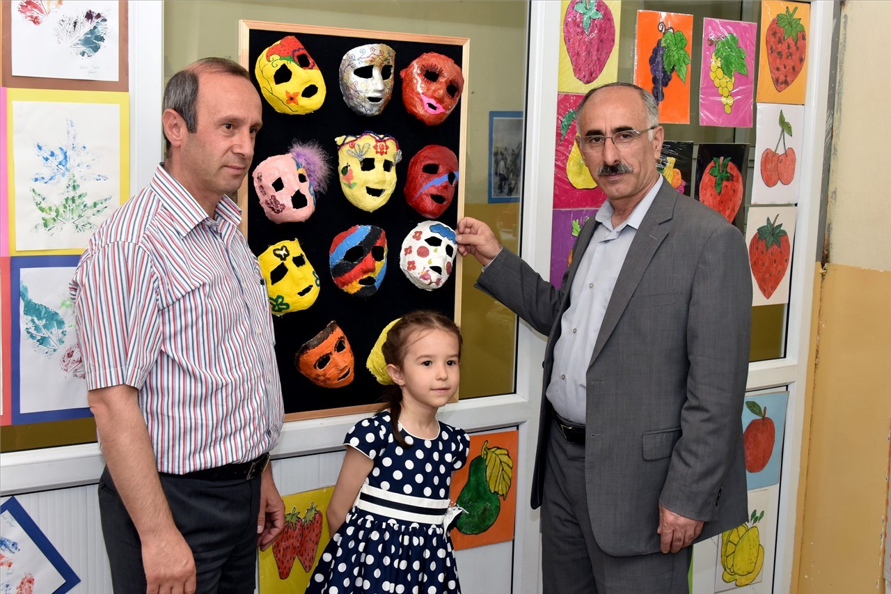 Minik öğrencilerden sergi 14