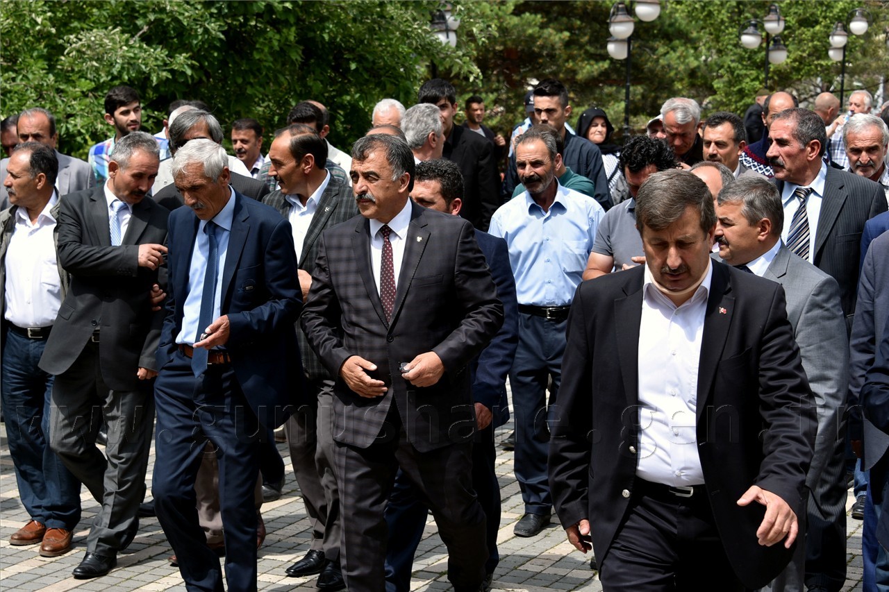 Canlı mazbatasını aldı 6