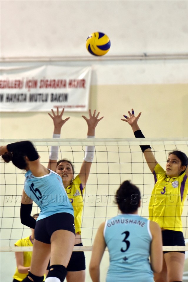 Gümüş Kızlar'dan altın değerinde galibiyet: 3-1 17