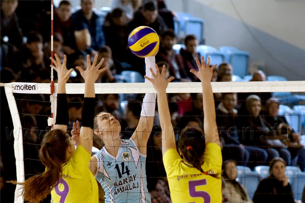 Gümüş Kızlar'dan altın değerinde galibiyet: 3-1 41