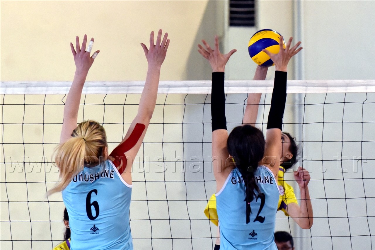 Gümüş Kızlar'dan altın değerinde galibiyet: 3-1 47