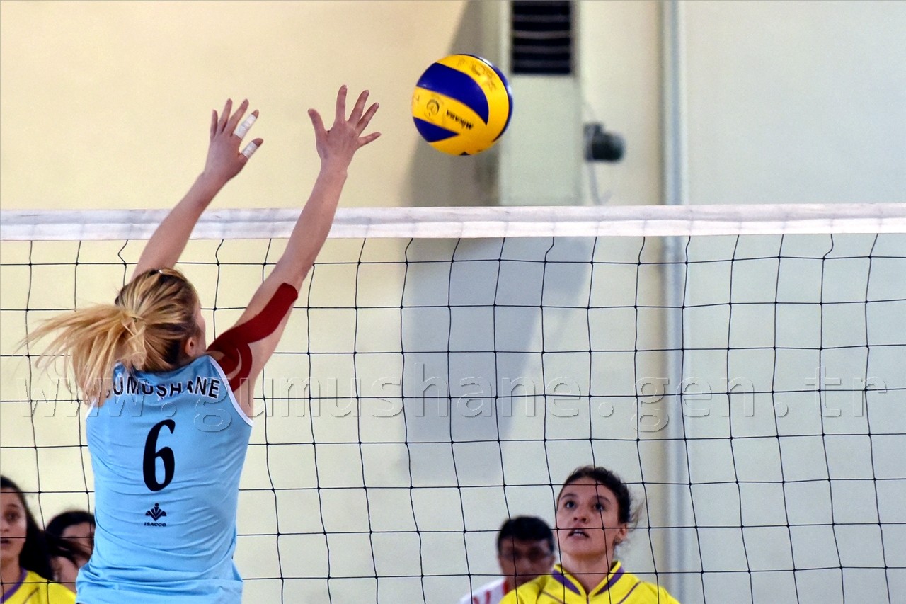 Gümüş Kızlar'dan altın değerinde galibiyet: 3-1 50