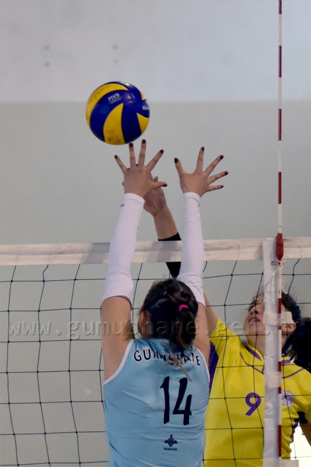 Gümüş Kızlar'dan altın değerinde galibiyet: 3-1 52