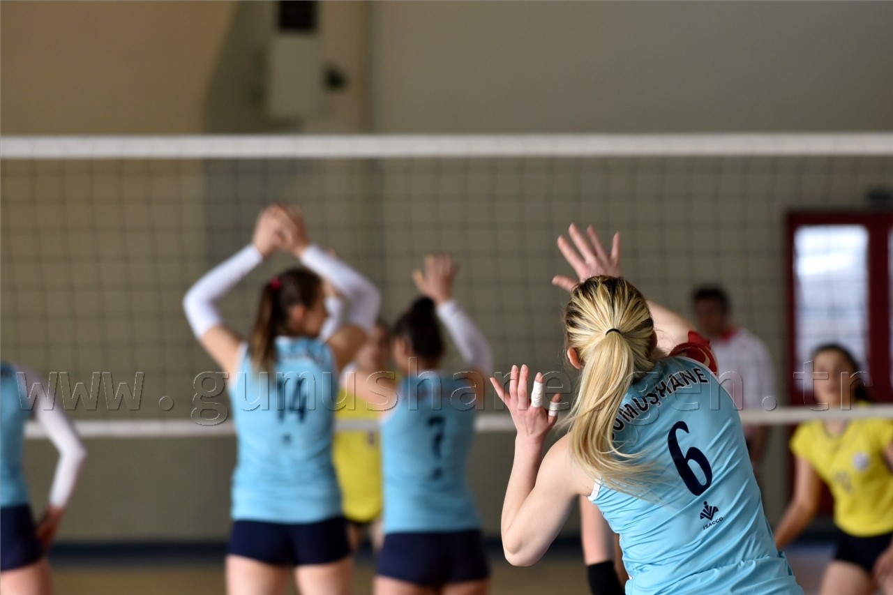 Gümüş Kızlar'dan altın değerinde galibiyet: 3-1 66