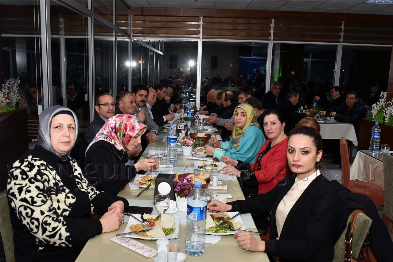 AK Parti sandığa sahip çıkacak 4