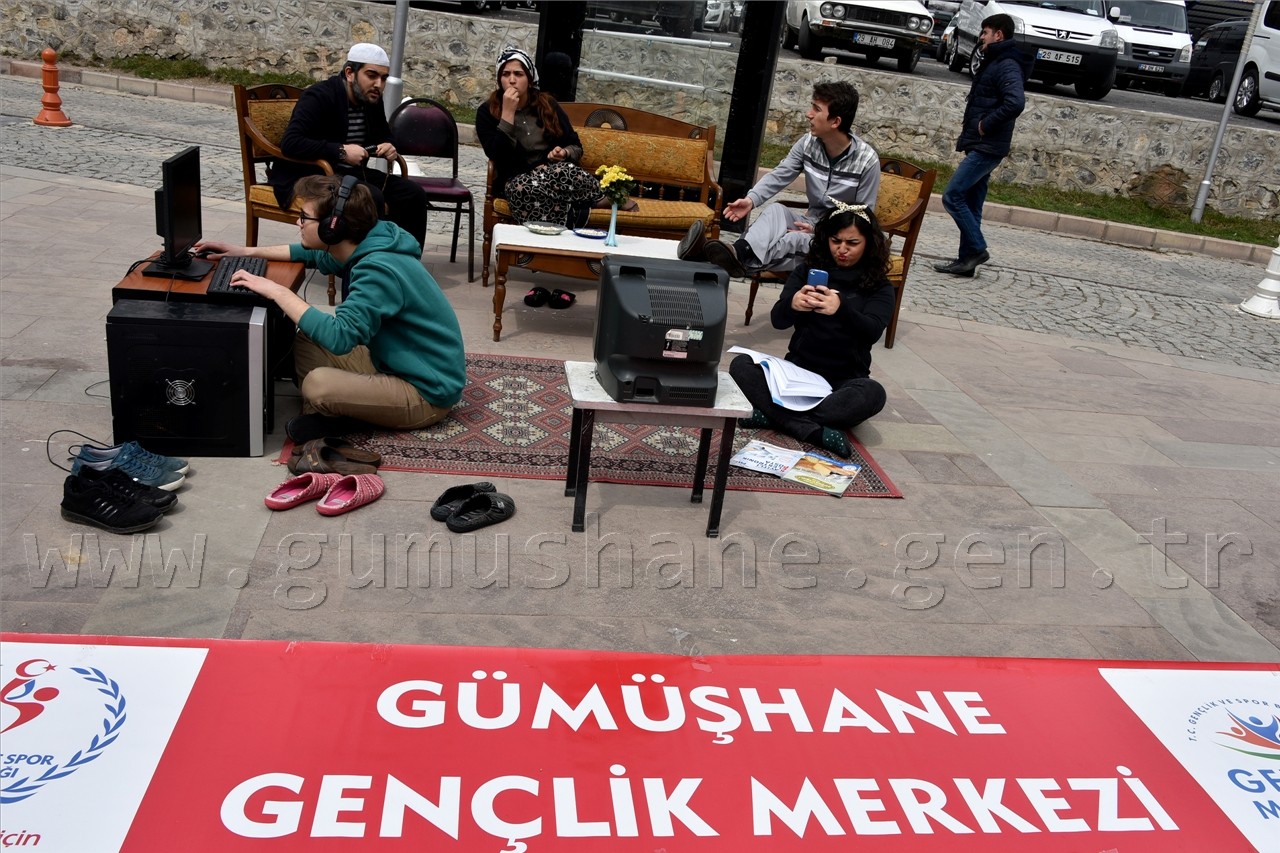 Aile içinde gurbeti yaşıyoruz 1