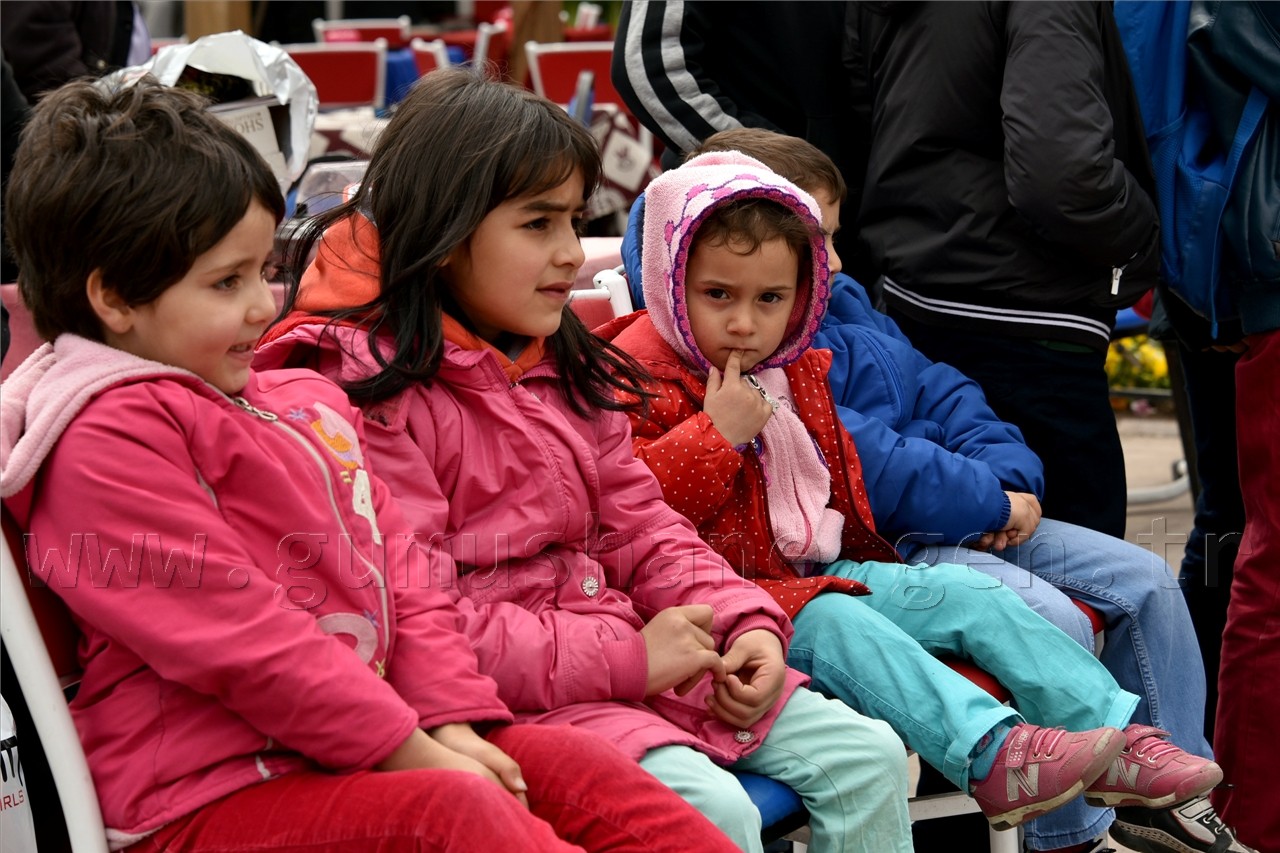 Aile içinde gurbeti yaşıyoruz 9