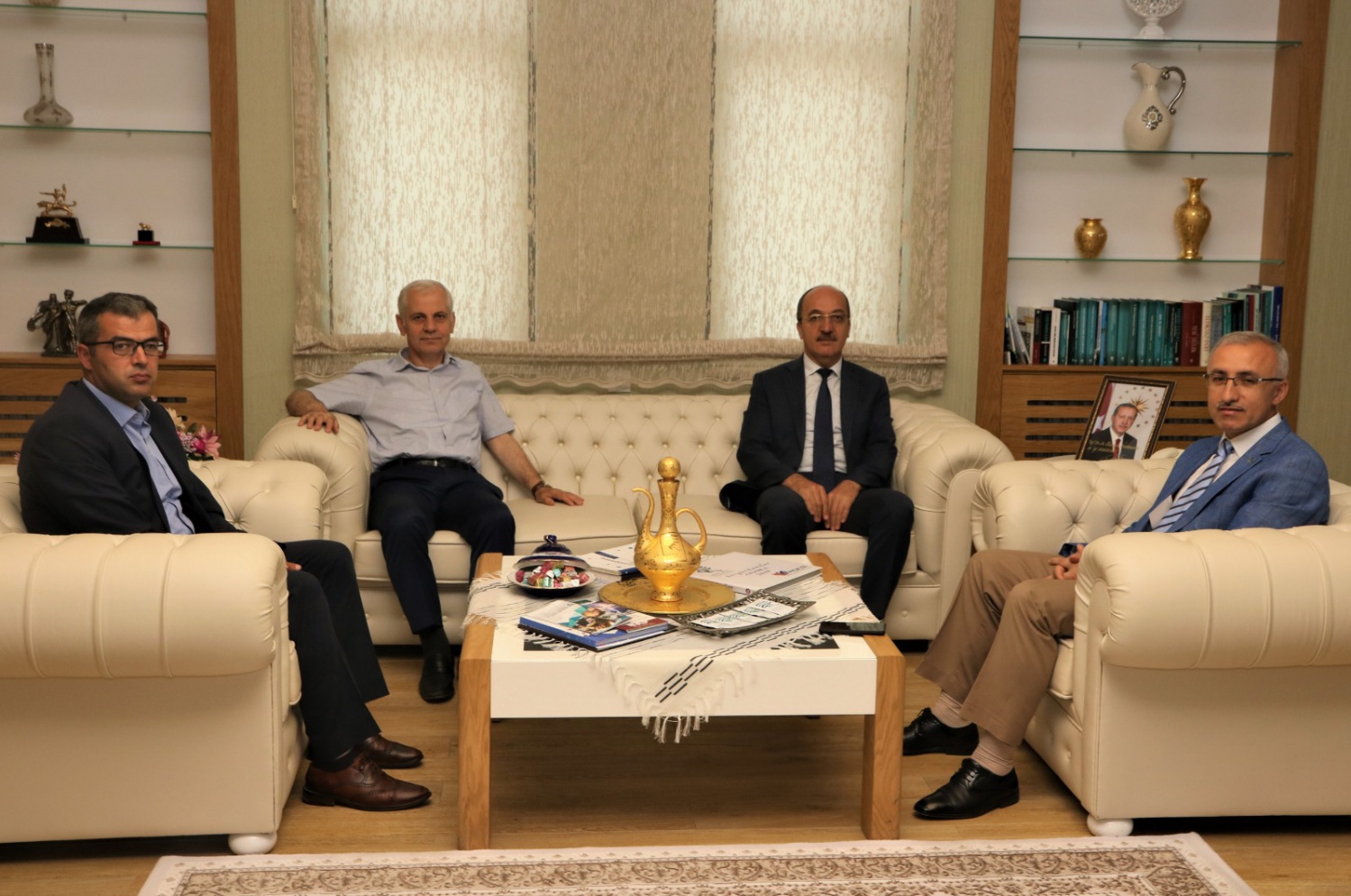 Rektör Zeybek’ten Rize’de önemli ziyaretler 3