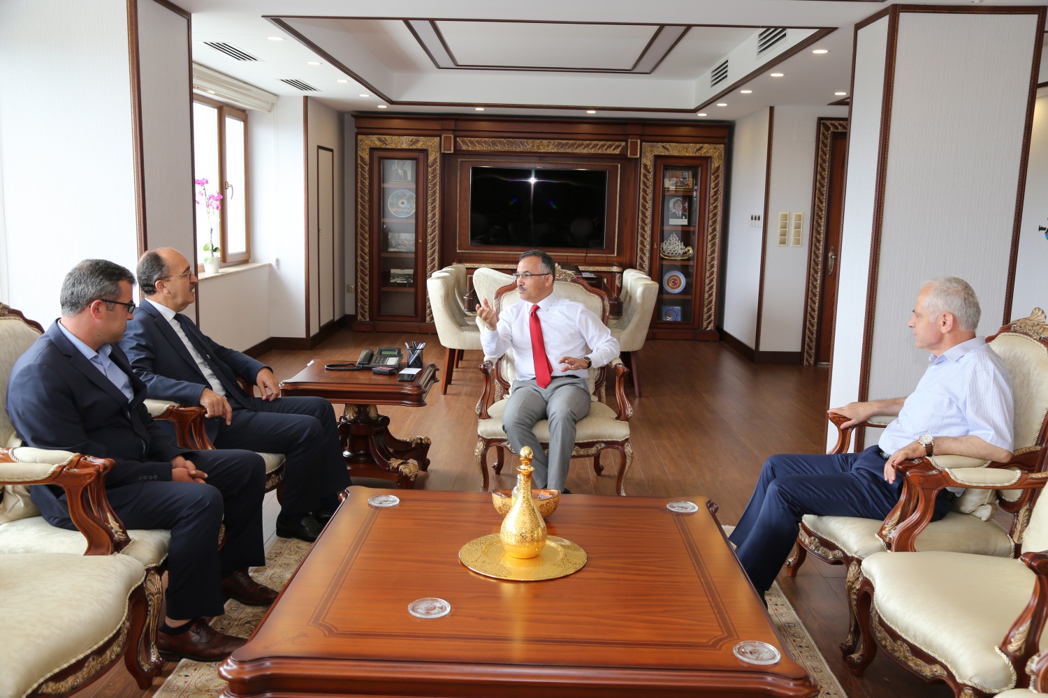 Rektör Zeybek’ten Rize’de önemli ziyaretler 8