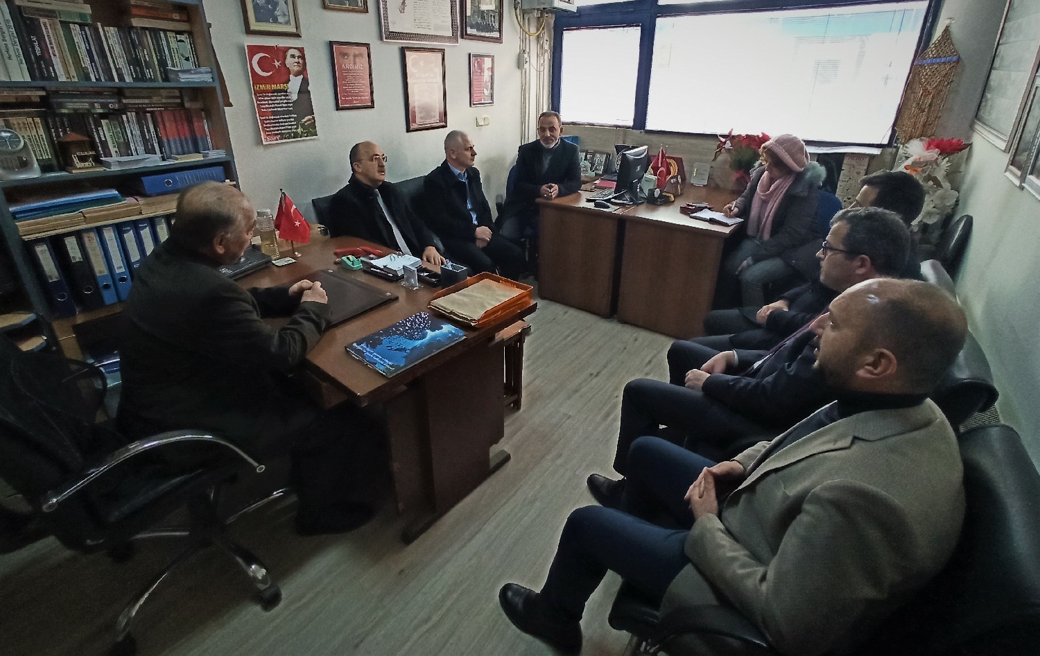 Rektör Zeybek’ten yerel gazetelere ziyaret  9