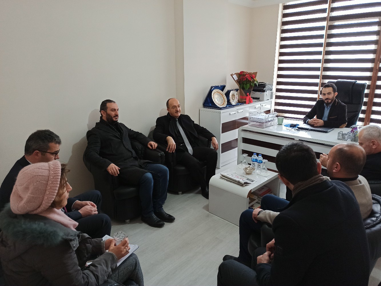 Rektör Zeybek’ten yerel gazetelere ziyaret  8