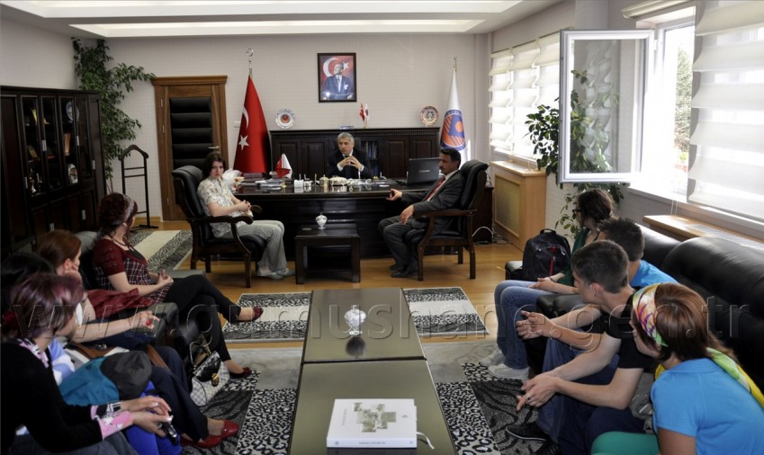 Romanyalı Öğrenciler Rektör Günaydın'ı Ziyaret Etti 3