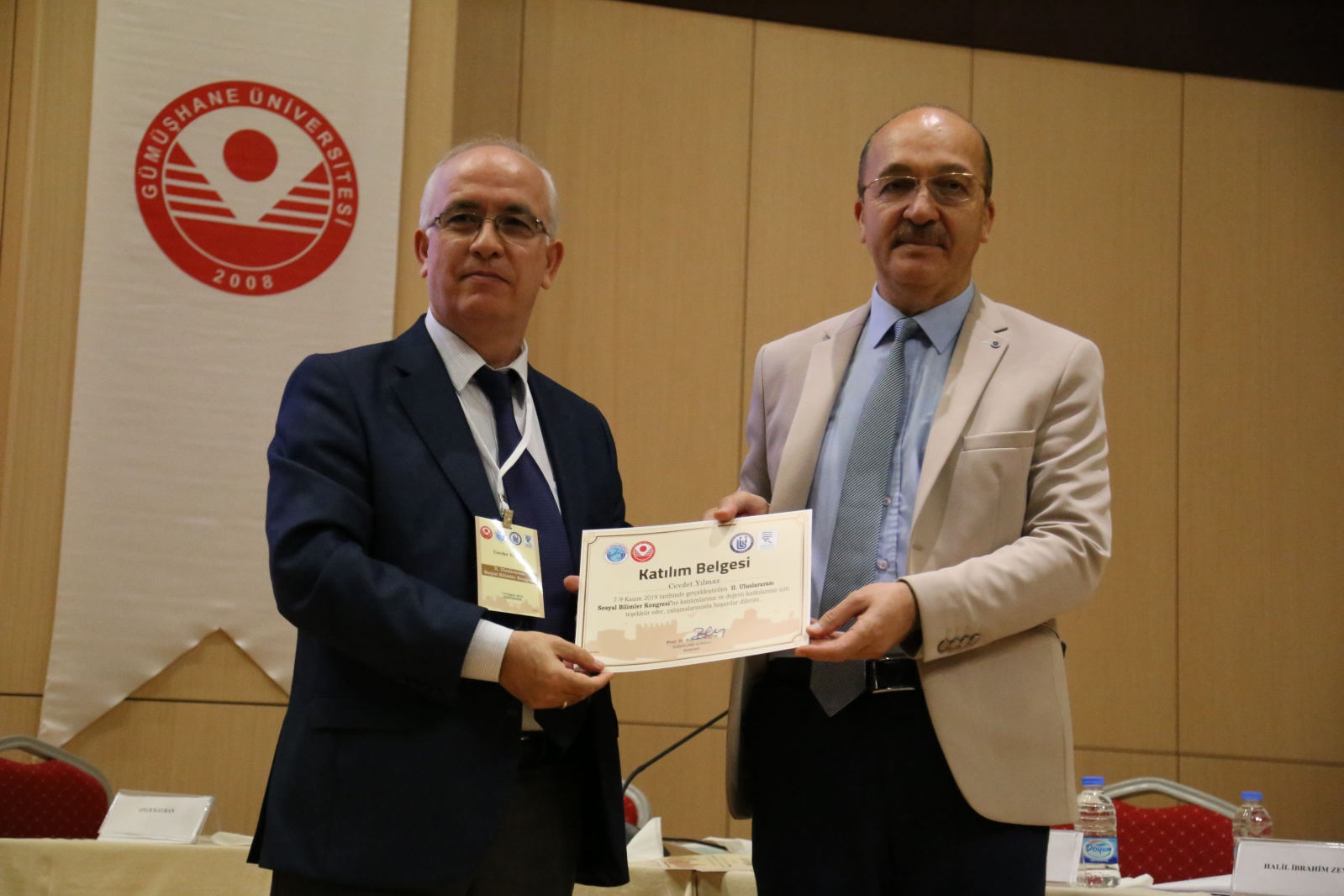 Rektör Zeybek Kongreye 3 çalışmayla katkıda bulundu 2