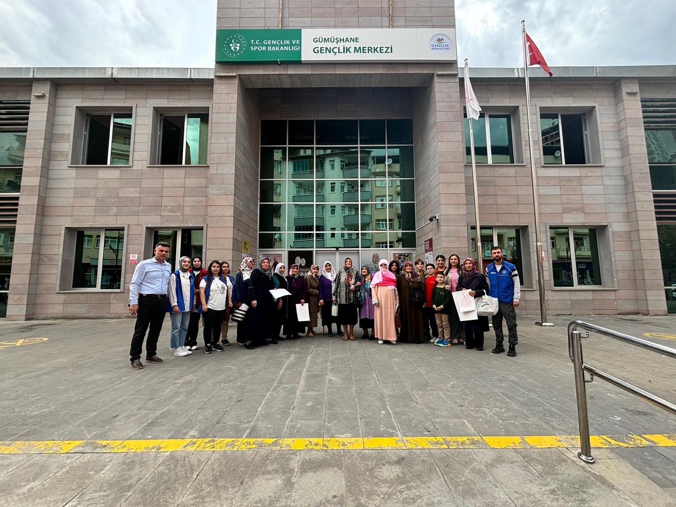 Gençlik Merkezi’nde “Kuşaktan Kuşağa Öğrenme” etkinliği yapıldı 11