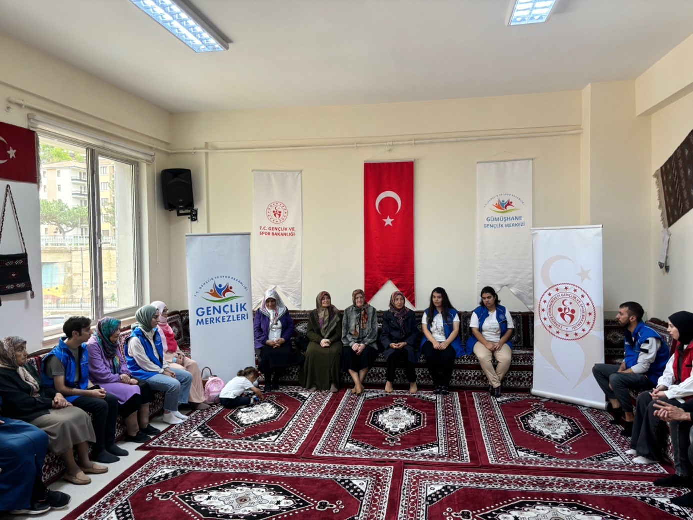 Gençlik Merkezi’nde “Kuşaktan Kuşağa Öğrenme” etkinliği yapıldı 7