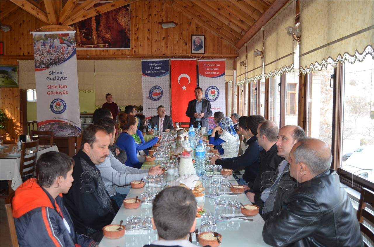 Eğitim-Bir-Sen'den Yeni Atanan Öğretmenlere Destek 1