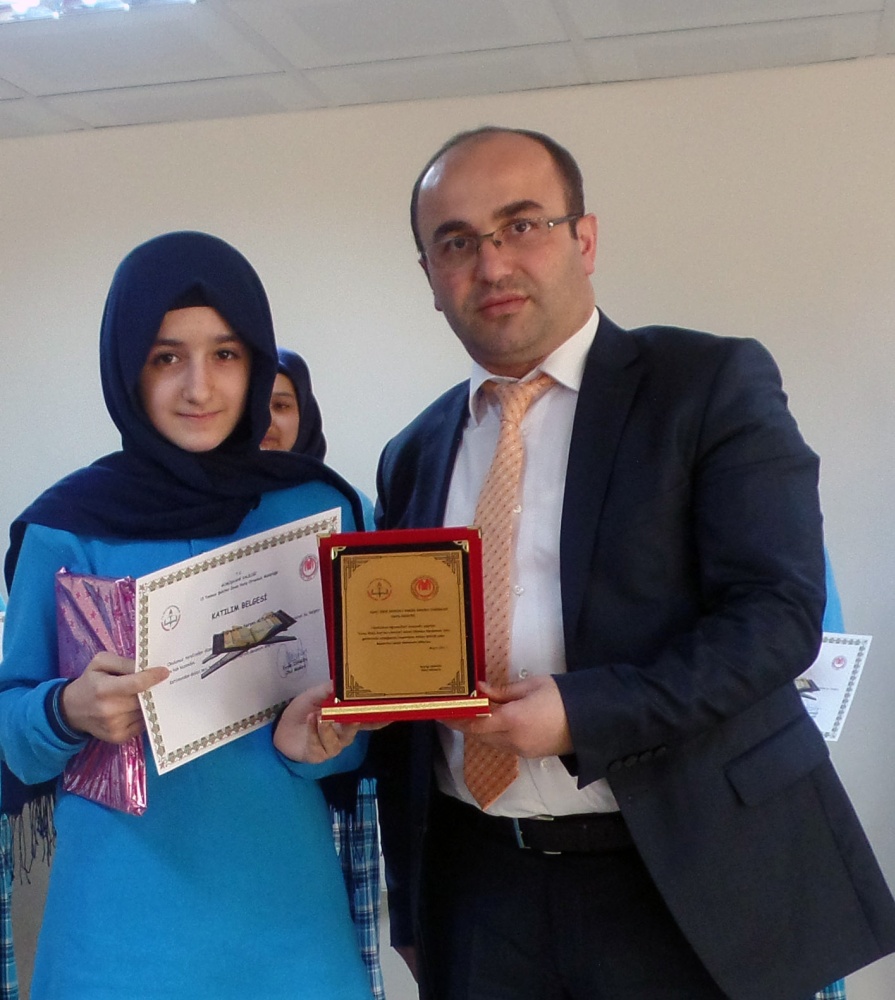 İmam Hatip ortaokulunda Kur’an-ı Kerim ve Ezan okuma yarışması düzenlendi 15
