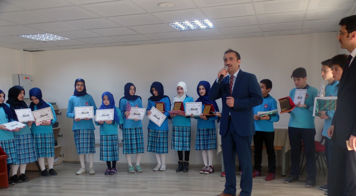 İmam Hatip ortaokulunda Kur’an-ı Kerim ve Ezan okuma yarışması düzenlendi 10