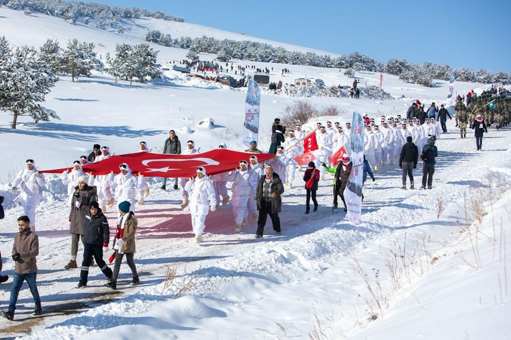 Sarıkamış’ta şehitlerimizi andılar 5
