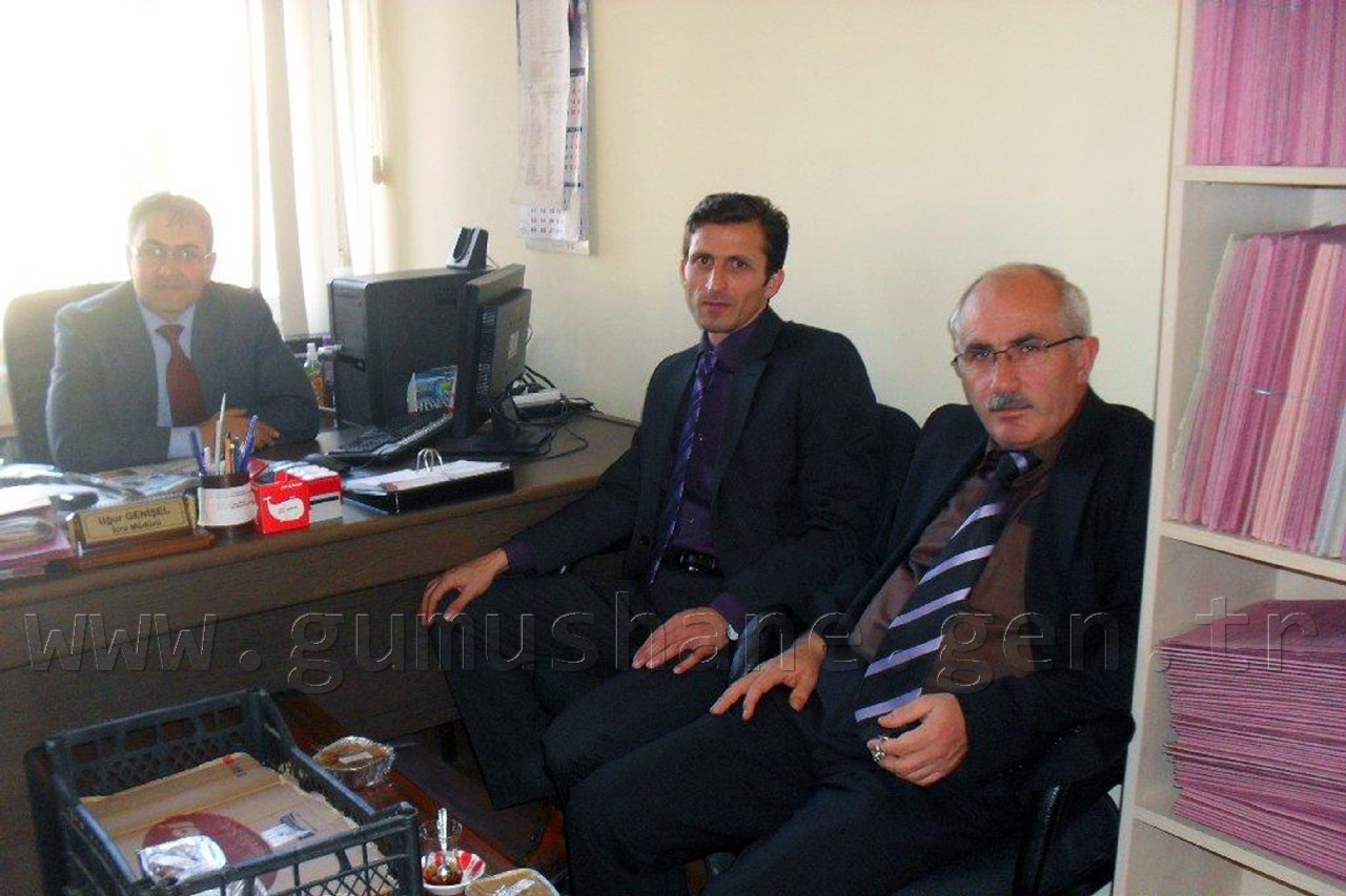 Semerkand Vakfı ve İpekyolu Derneği Torul’da Aşure Dağıttı 8