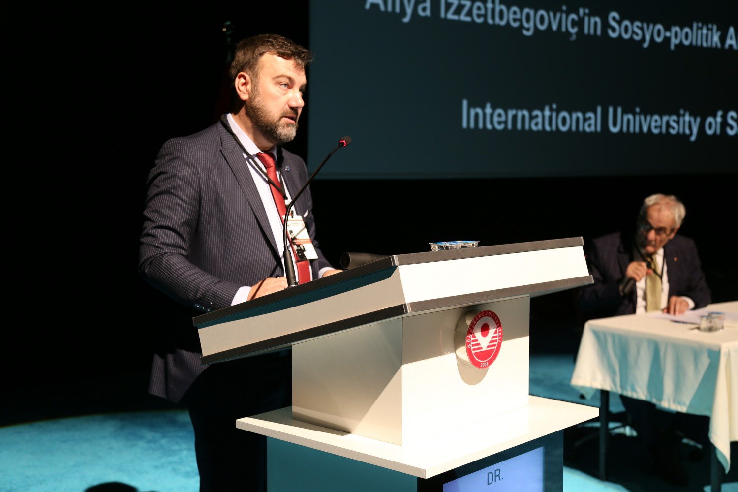 Sempozyum ikinci gününde devam ediyor 3