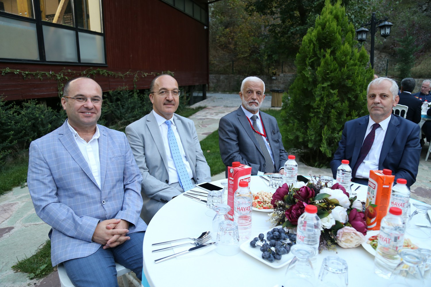 Sempozyum ikinci gününde devam ediyor 9