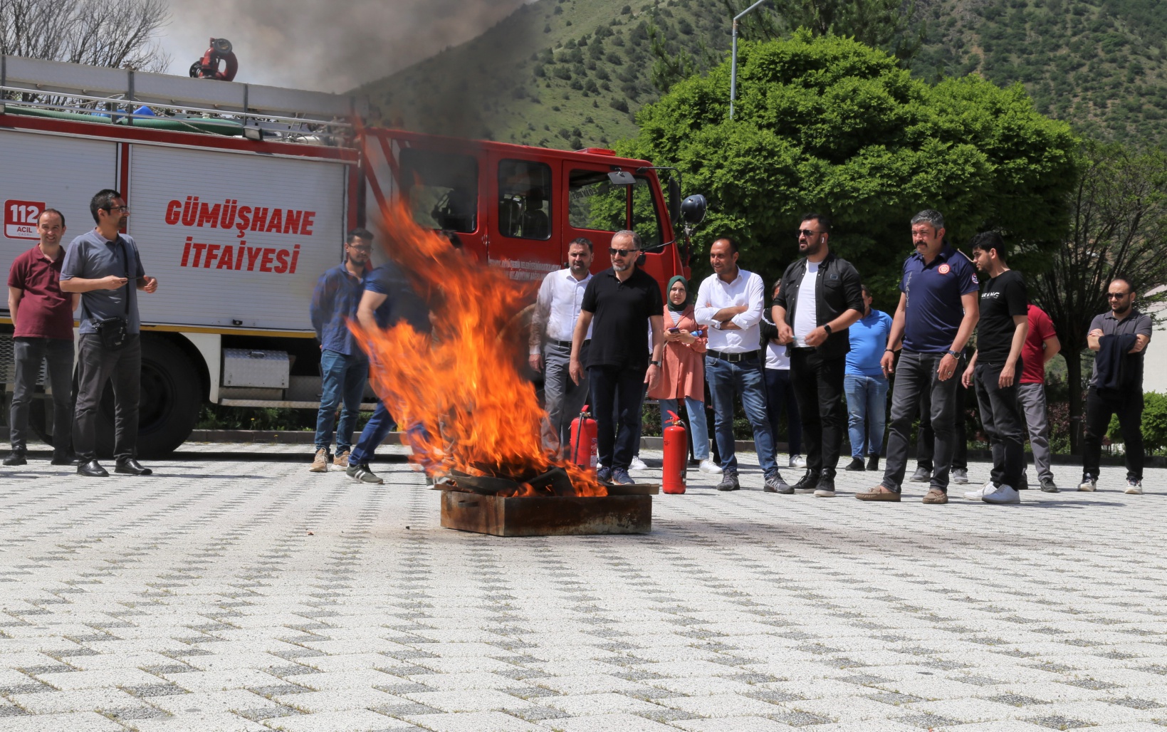 GÜ’de yangın söndürme tatbikatı gerçekleştirildi 7