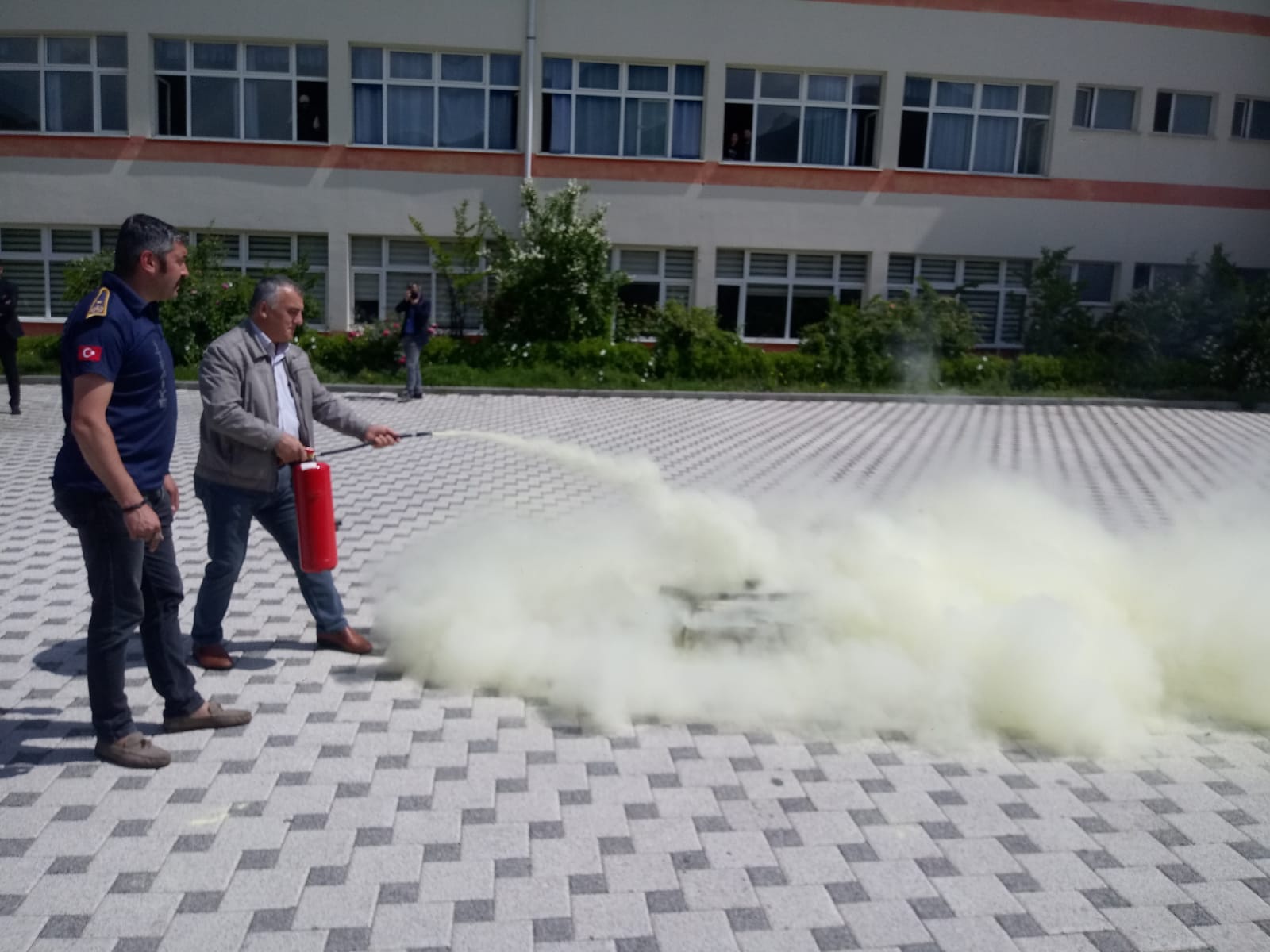 GÜ’de yangın söndürme tatbikatı gerçekleştirildi 1