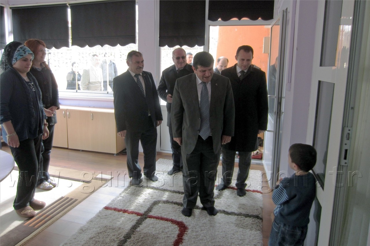 Gümüşhane'ye Sosyal Hizmet Merkezi Kuruldu 4