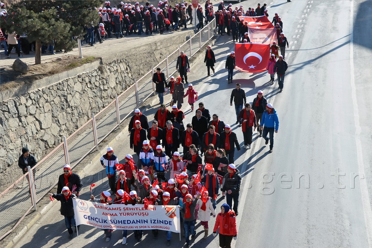 Gümüşhane Sarıkamış Şehitleri İçin Yürüdü 9