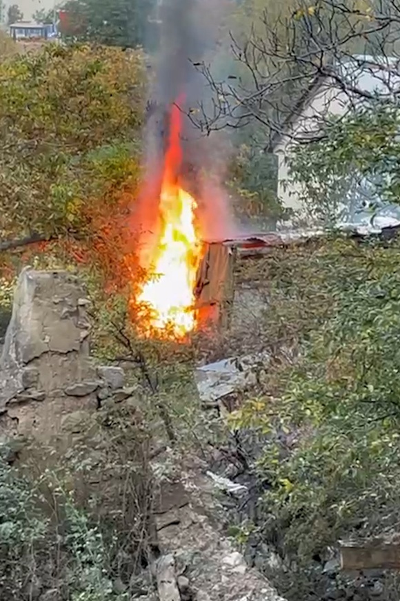 Gümüşhane’de ahır yangını 3