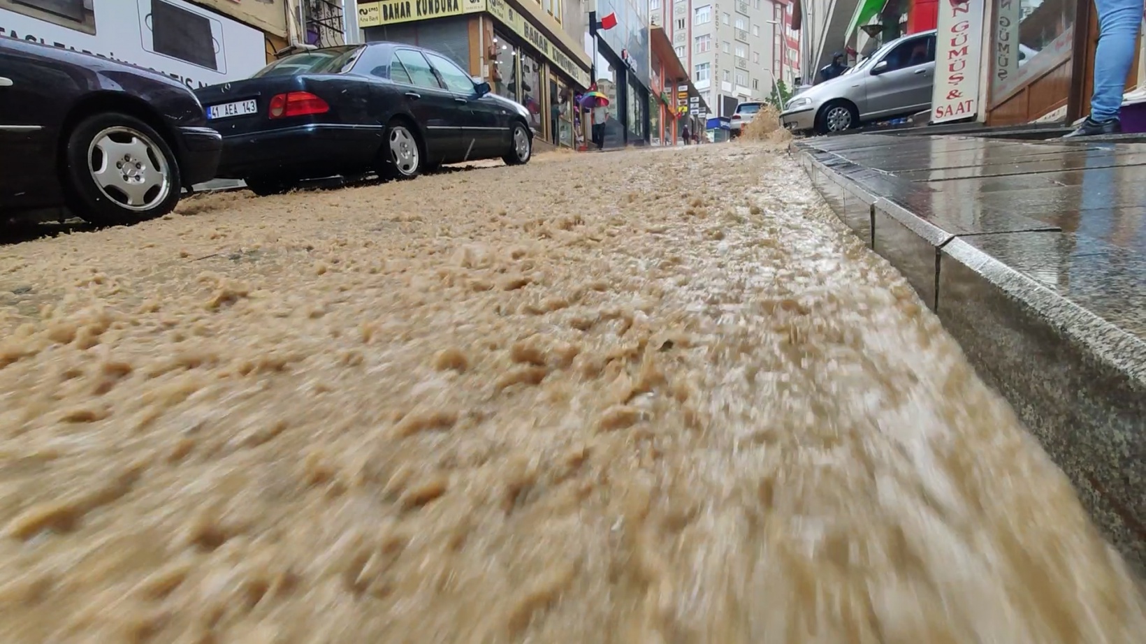 Gümüşhane’de kuvvetli sağanak etkili oldu 10