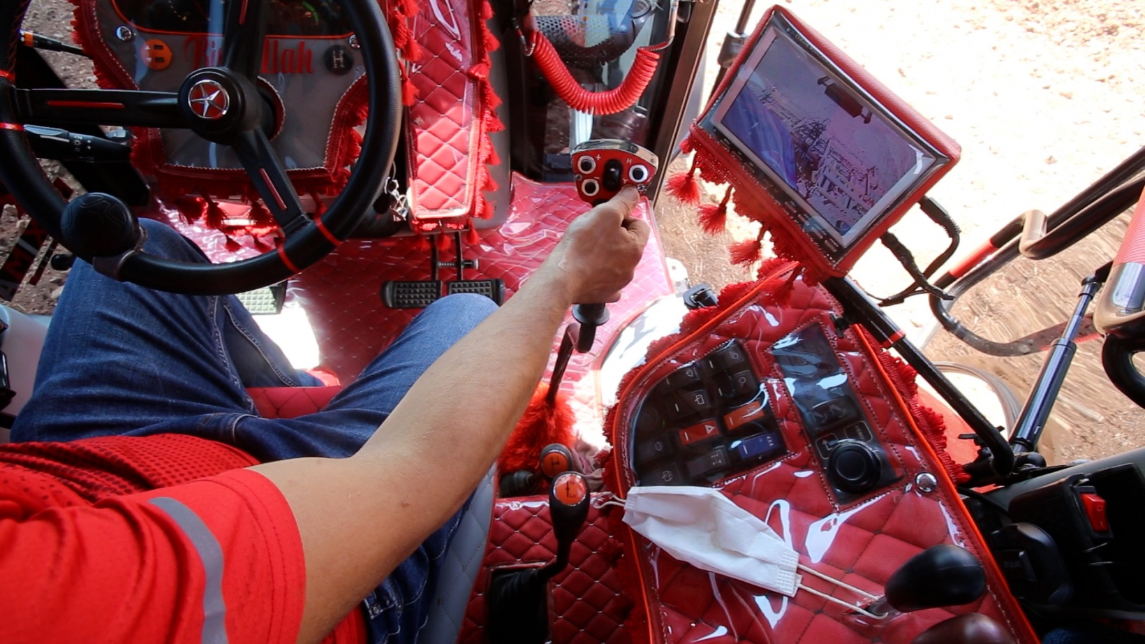 Bu traktörün başka bir eşi yok! 8