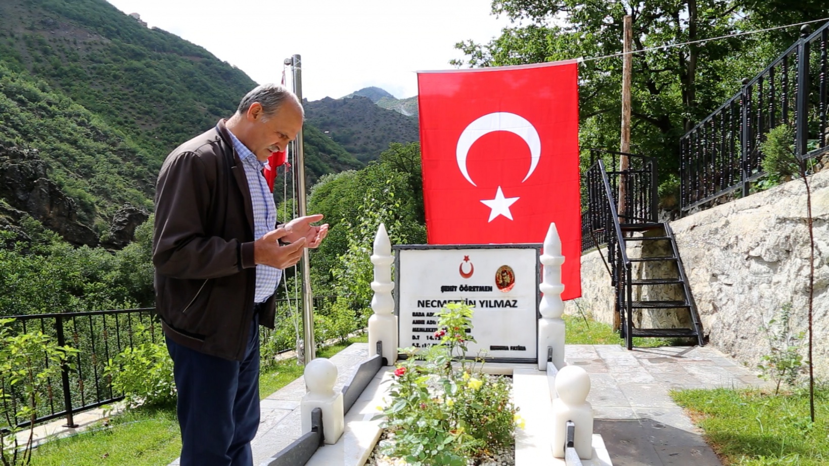 Şehit öğretmenin hatırası için orman oluşturuldu 8