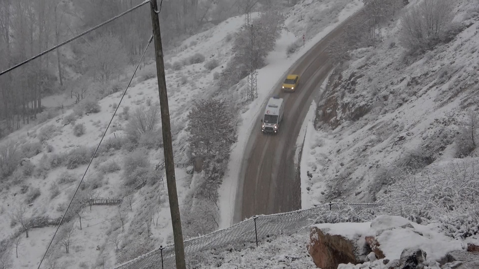 Yeni Devlet Hastanesi’nde yol sorunu çözüm bekliyor 4