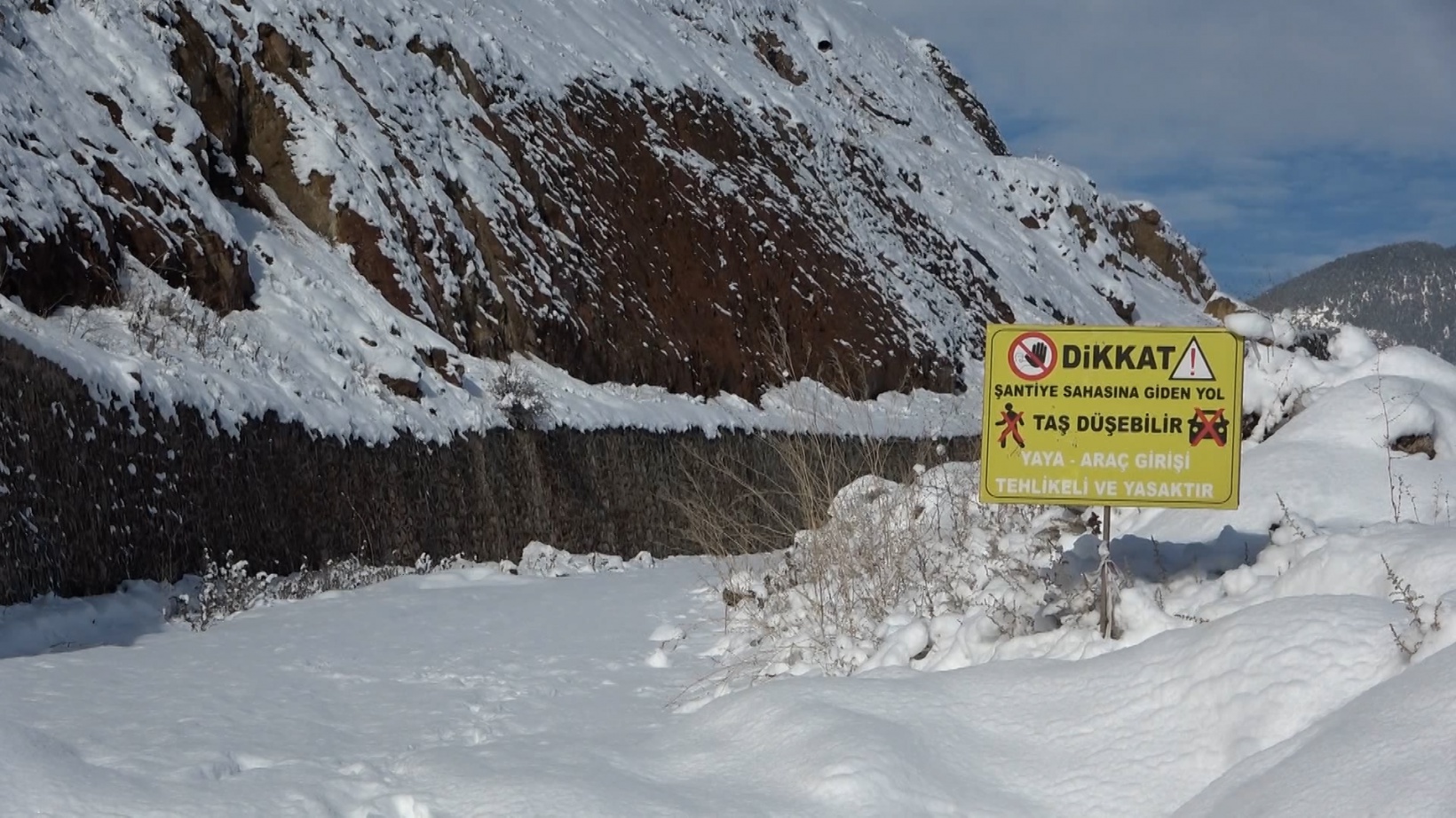 Yeni Devlet Hastanesi’nde yol sorunu çözüm bekliyor 5