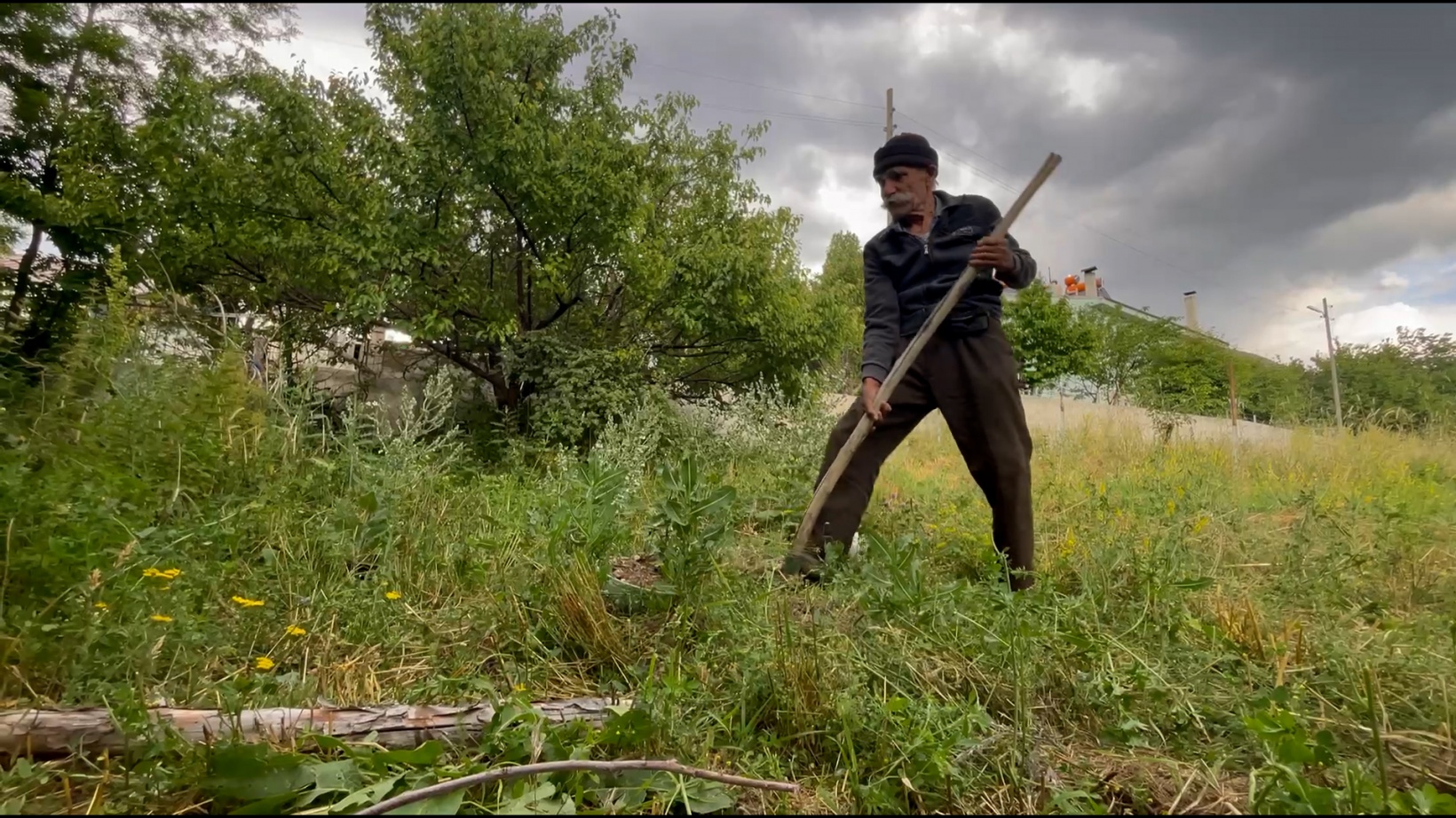 Görmeyen gözleriyle binlerce fidan yetiştirdi 18