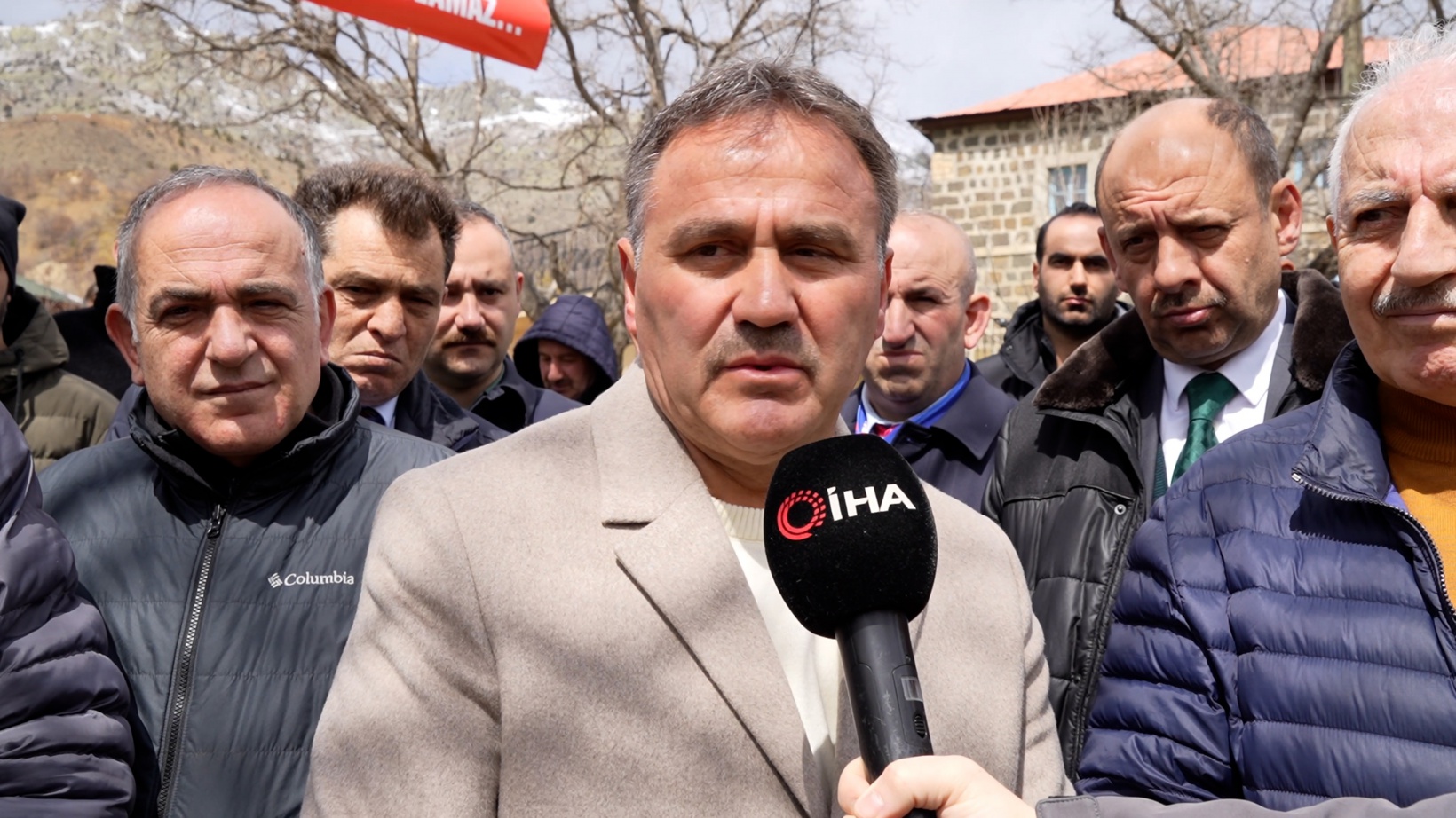 Gümüşhane’de iktidar ve muhalefet Yeşilyurt sakinlerinin maden mücadelesi için birleşti 10