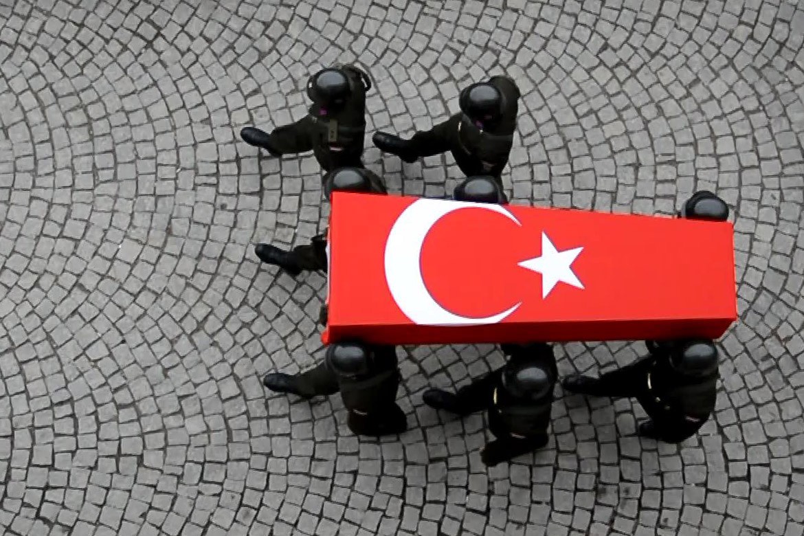 Gümüşhane şehidini uğurladı… 37