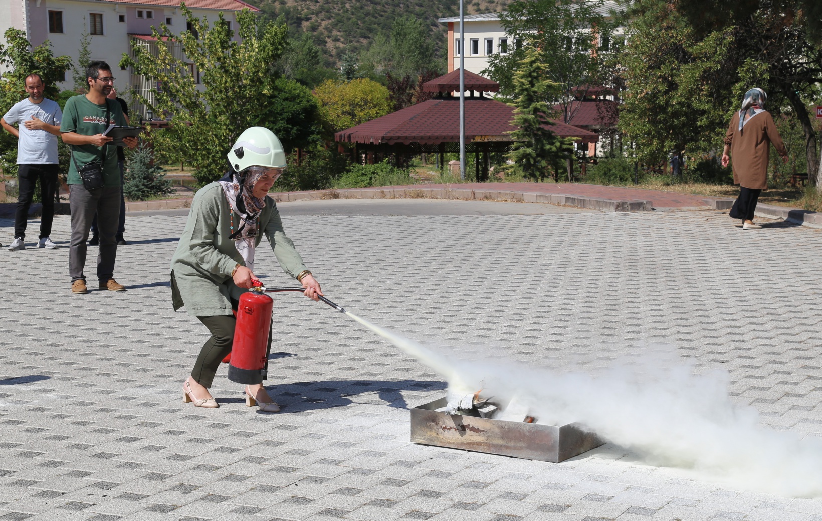 GÜ’de yangın söndürme tatbikatı yapıldı 2
