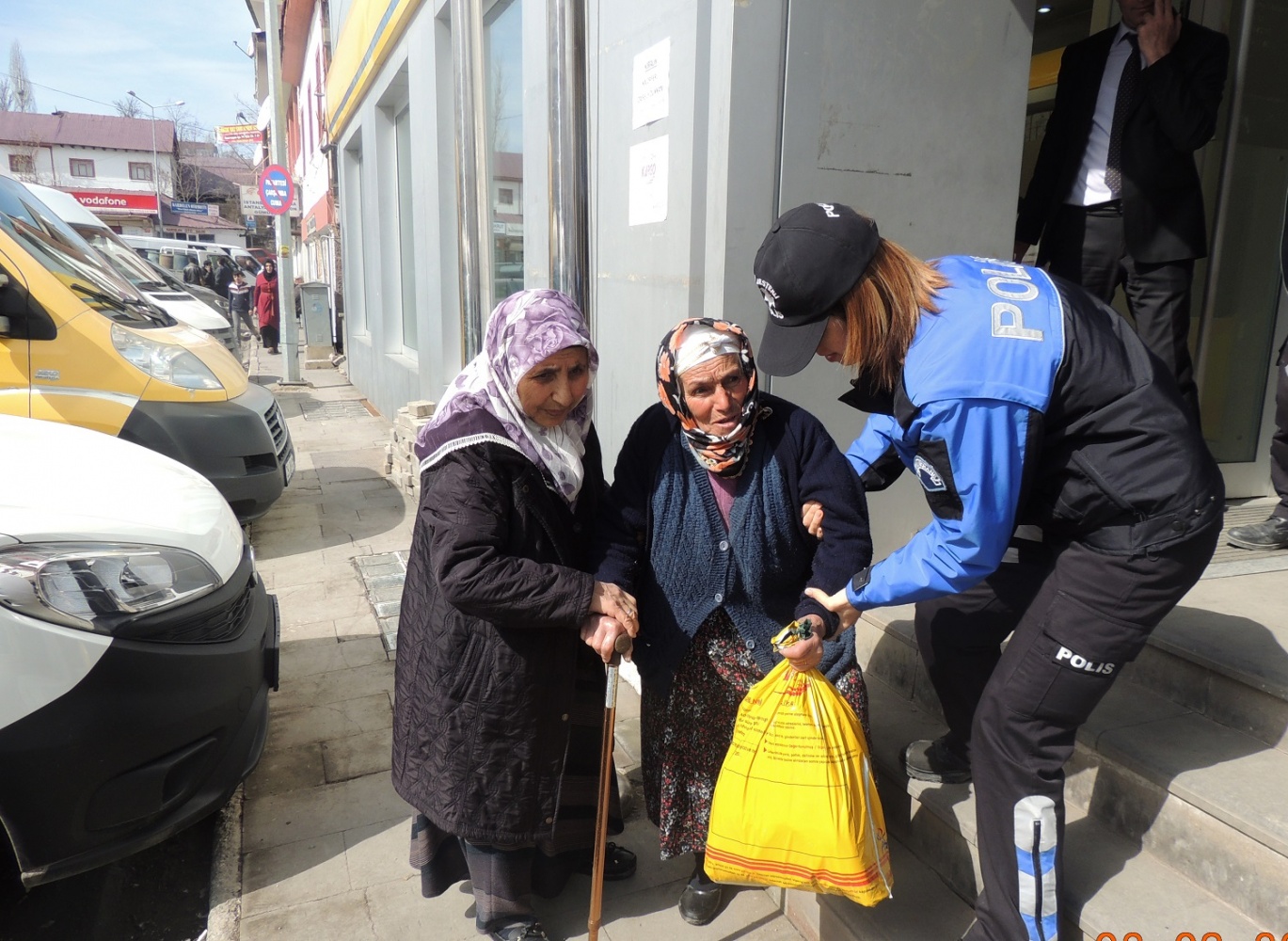 İlçelerdeki vatandaşlar suç çeşitlerine karşı bilgilendirildi 5