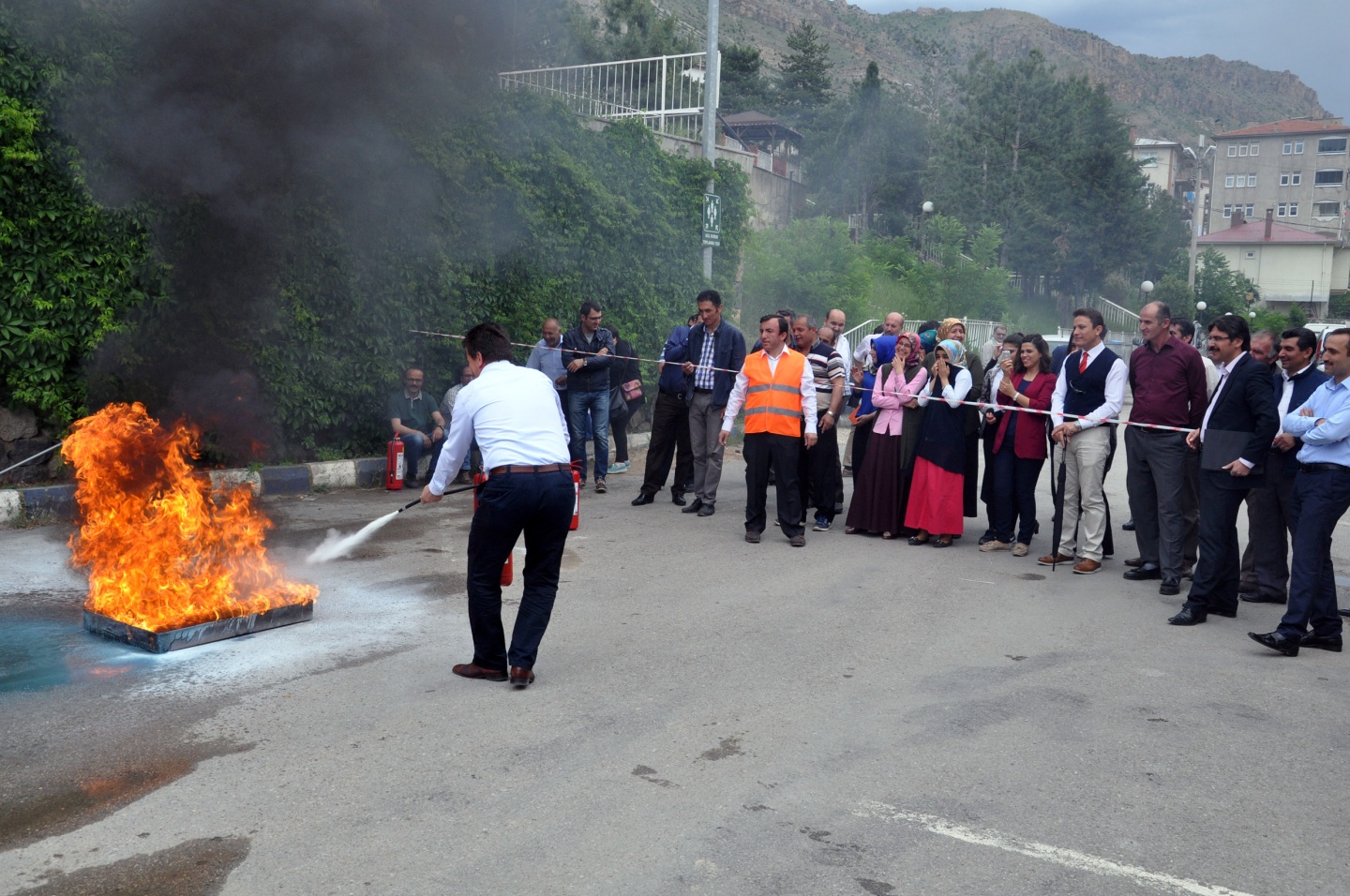 Milli Eğitim Müdürlüğünde yangın tatbikatı 8