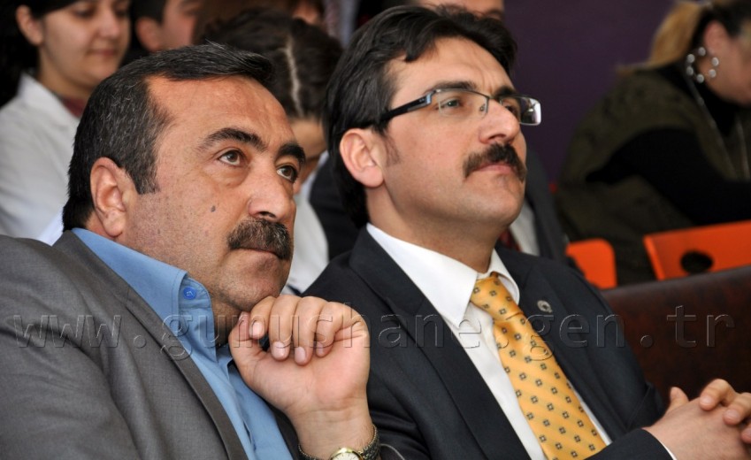 Gümüşhaneli Öğrenciler Okuyor 3