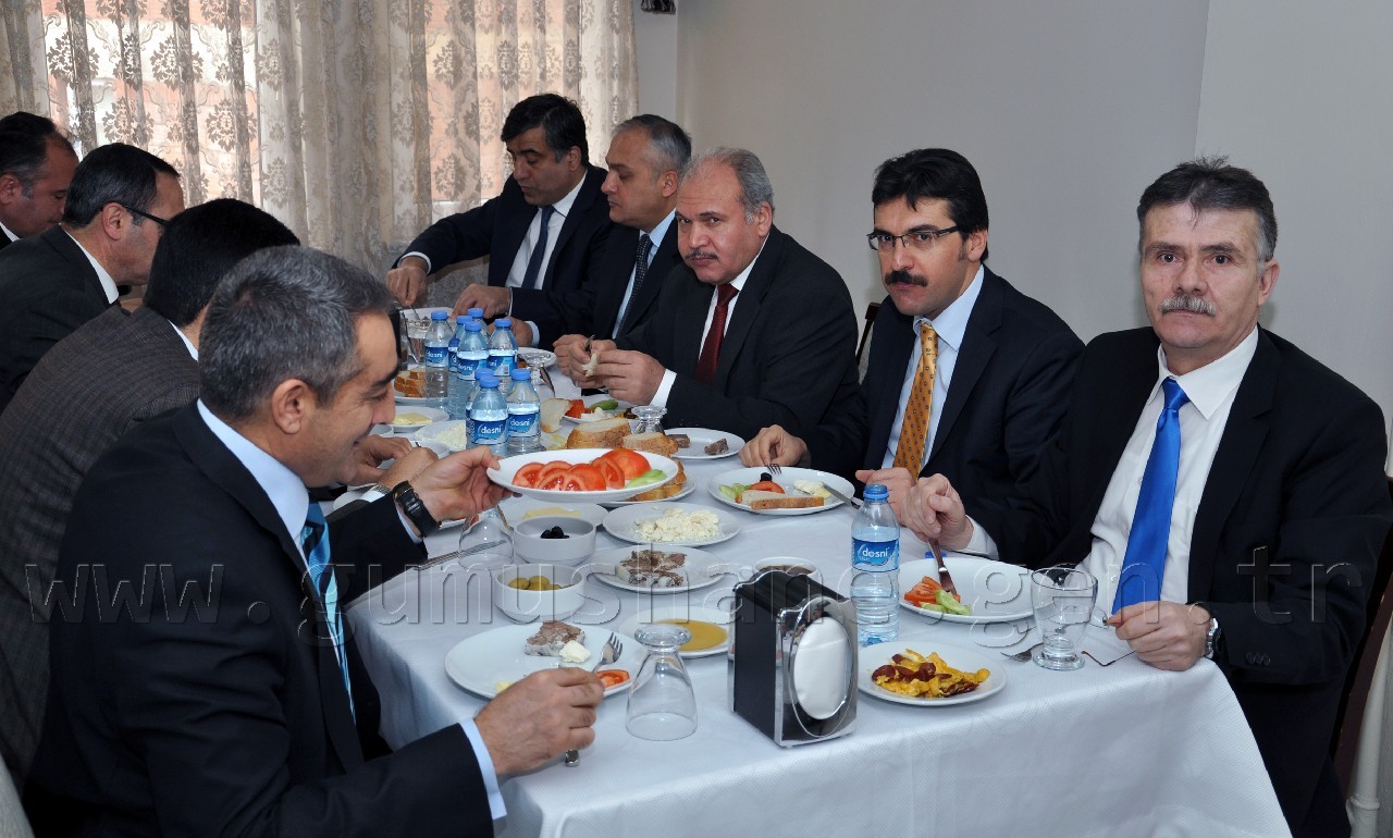 Milli Eğitim Müdürlüğü'nün Değerlendirme Toplantıları Devam Ediyor 3