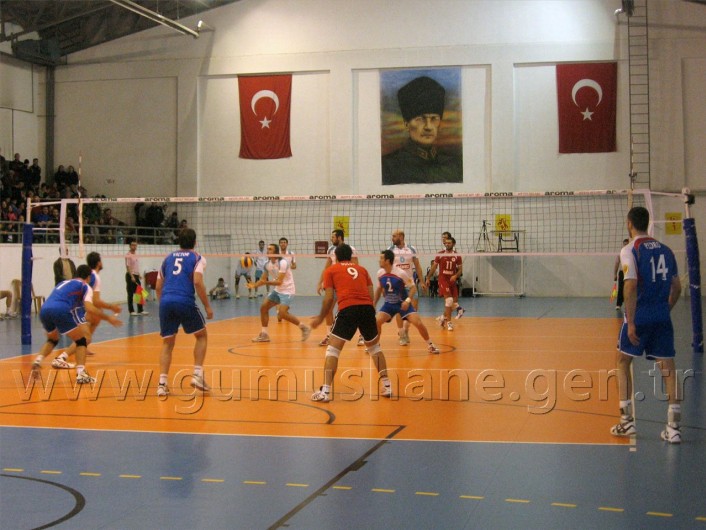 Torul Seriye Bağladı: 3-0 4