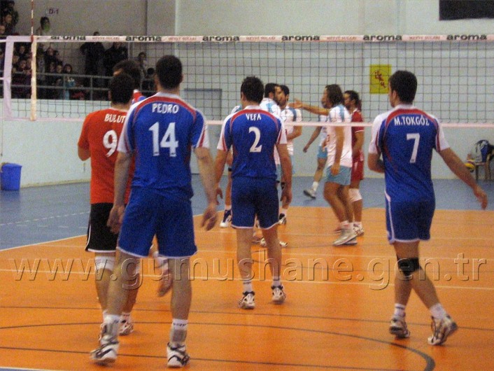 Torul Seriye Bağladı: 3-0 8